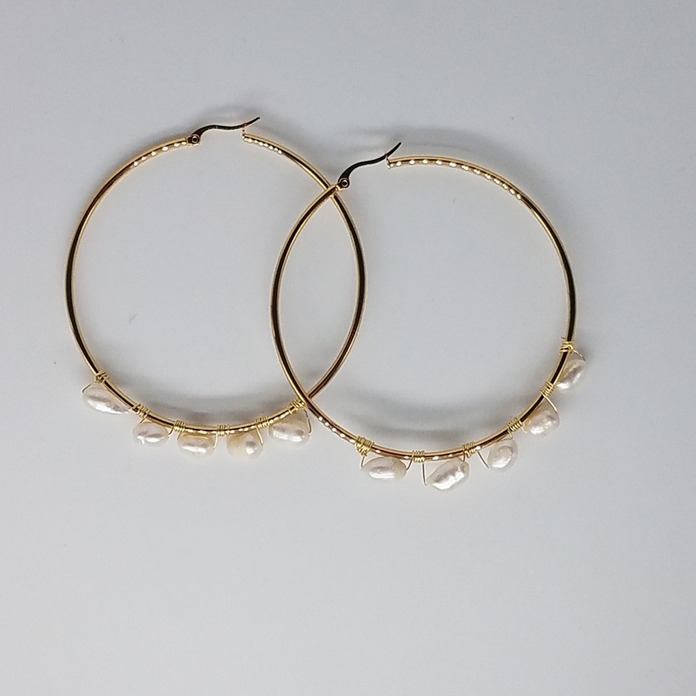 HANDMADE PEARLS HOOPS